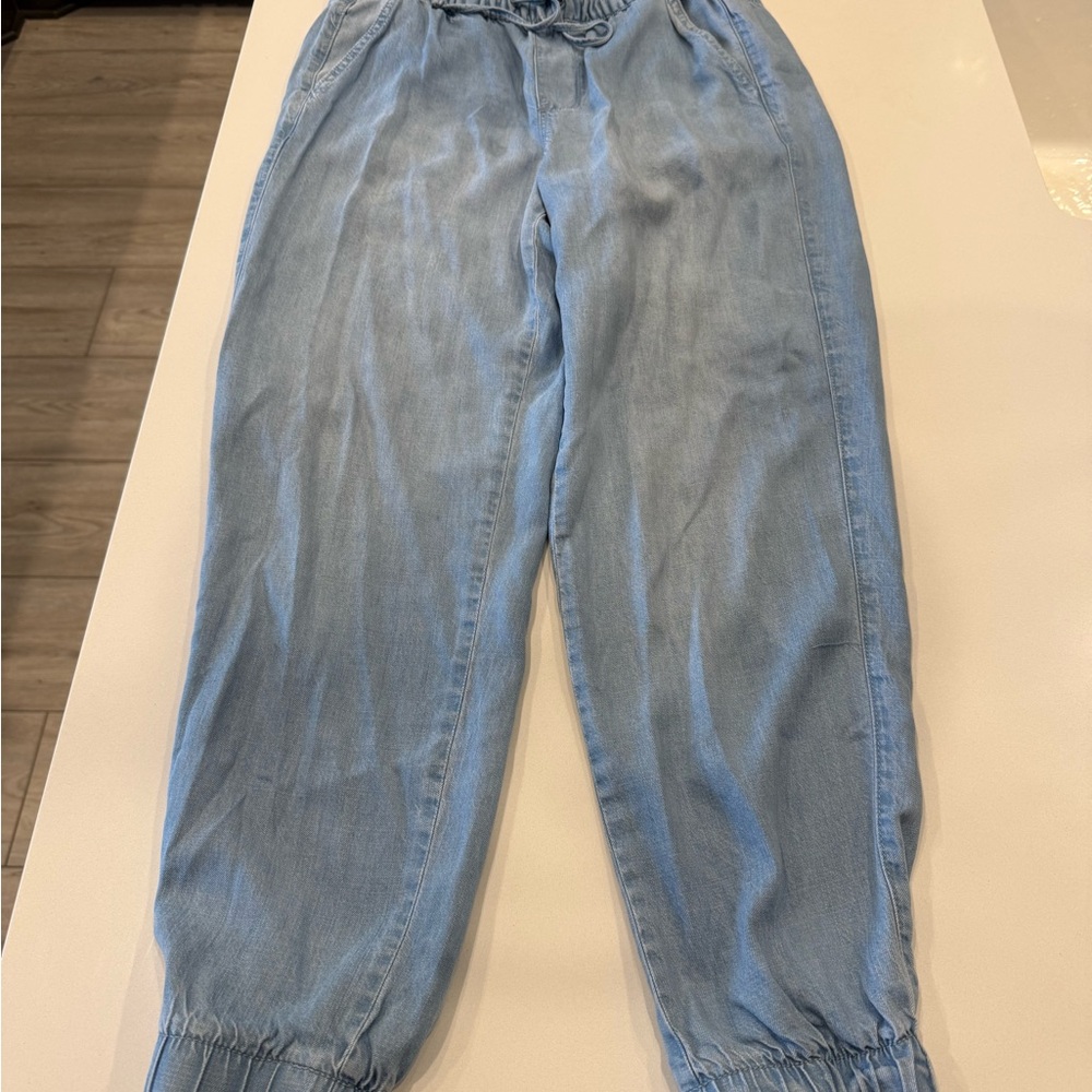 Nine West light denim joggers